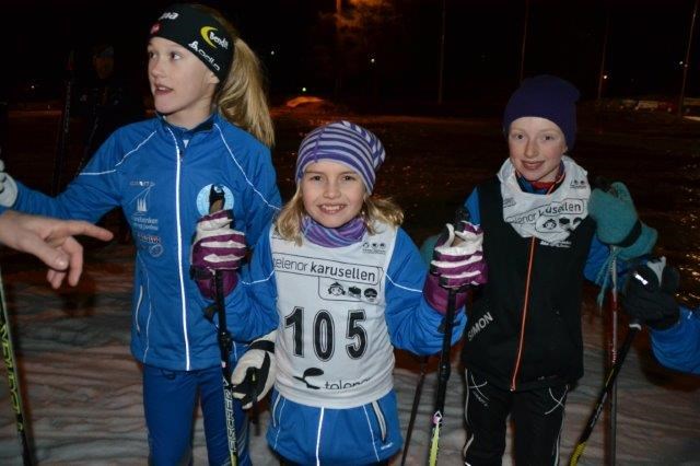Emilie Flo Stavik, Emma Njøten og Maren Hjelmeset Kirkeeide. Foto: Margunn Hjelmeset