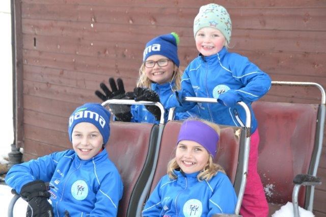 Jon Erlend, Emma, Sofie og Ane. Foto: Margunn Hjelmeset